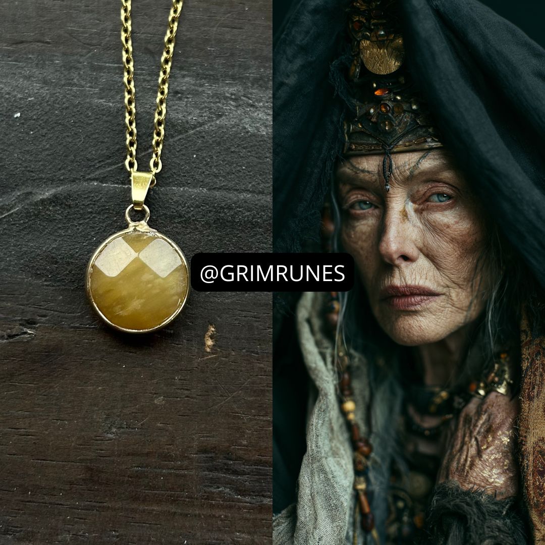 Amber Queen Spirit Companion · Gintarė