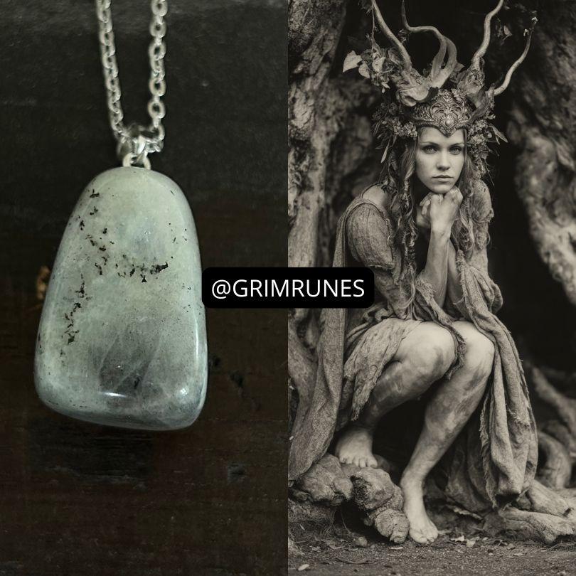 Dryad Ancient Spirit Companion Exlusive Object Necklace